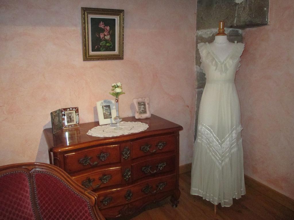 Les Sources Bed and Breakfast Poilley  Exterior foto