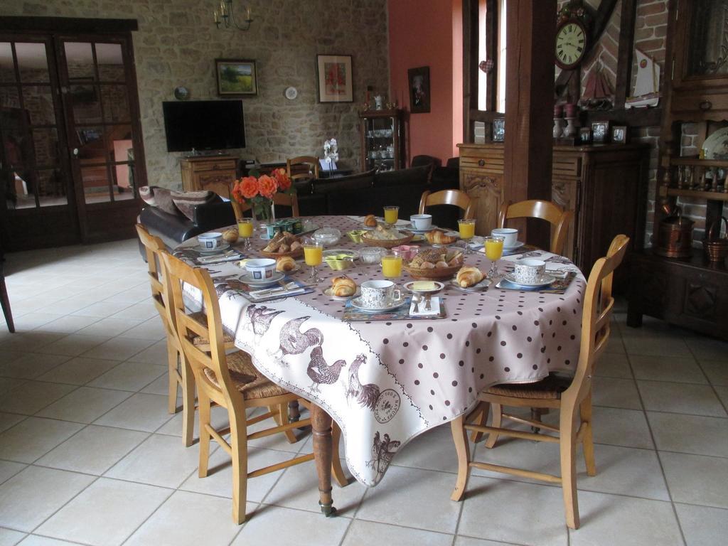 Les Sources Bed and Breakfast Poilley  Exterior foto