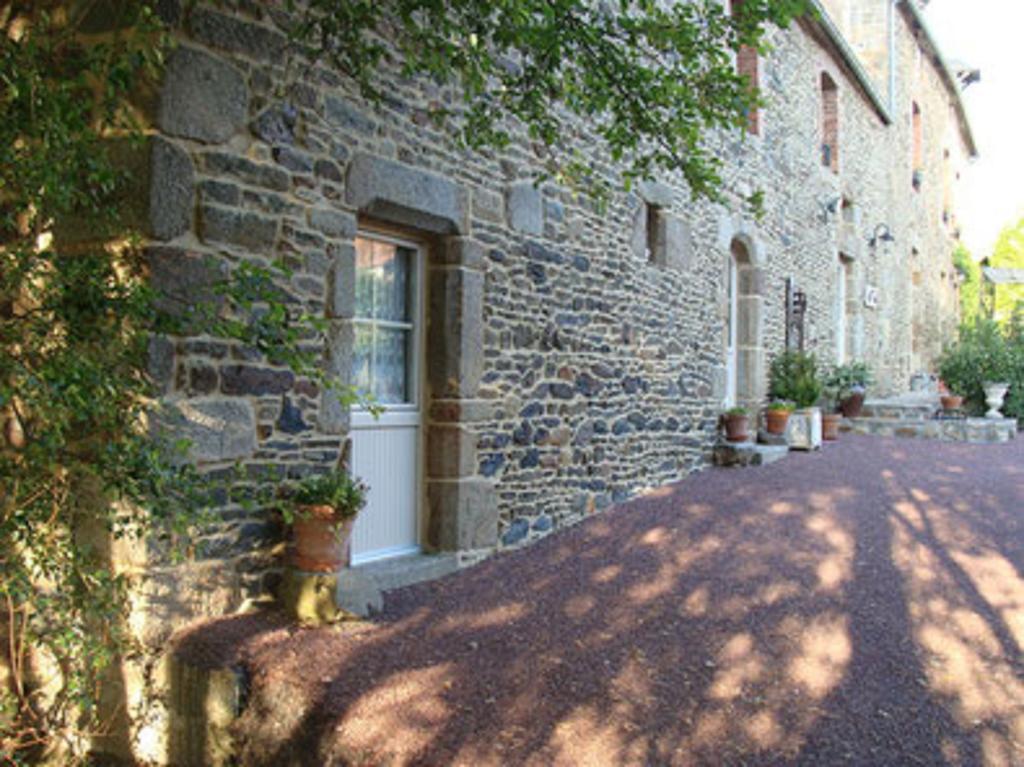 Les Sources Bed and Breakfast Poilley  Exterior foto