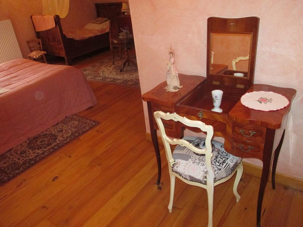 Les Sources Bed and Breakfast Poilley  Exterior foto